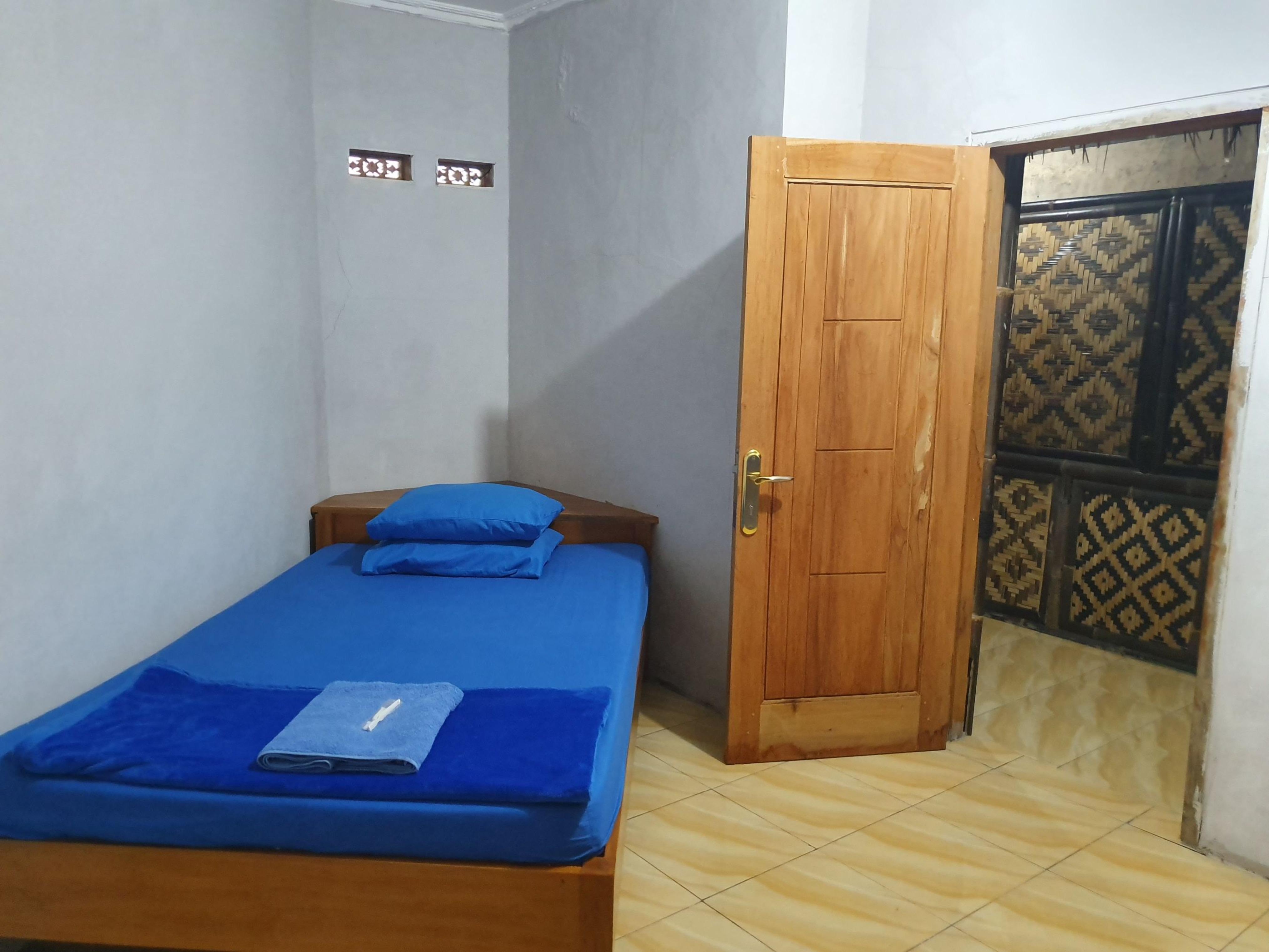 Hotel Reddoorz At Kampung Istal Bogor Exterior foto